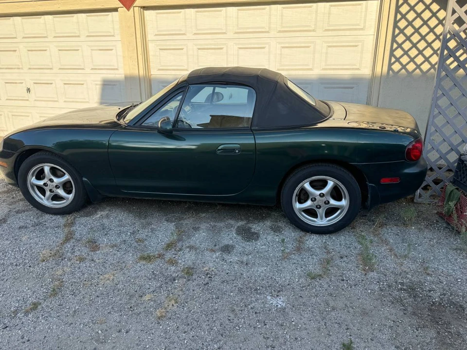 2002 Mazda NB MX-5 Miata - Image 3 of 4