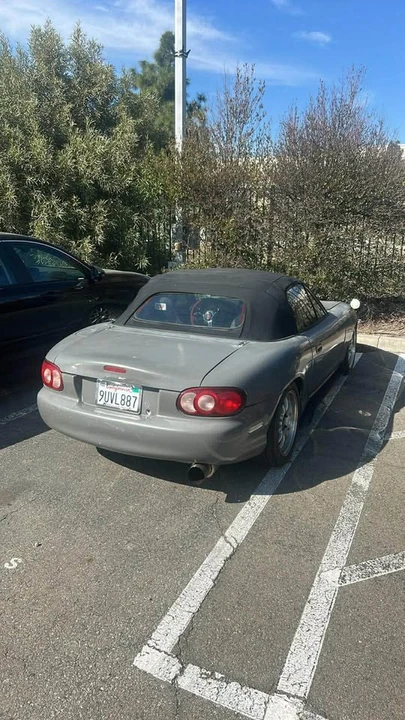 2002 Mazda NB MX-5 Miata - Image 3 of 8