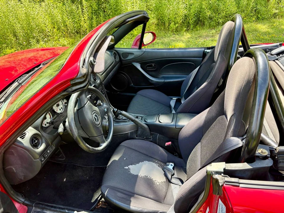 2002 Mazda NB MX-5 Miata - Image 7 of 11