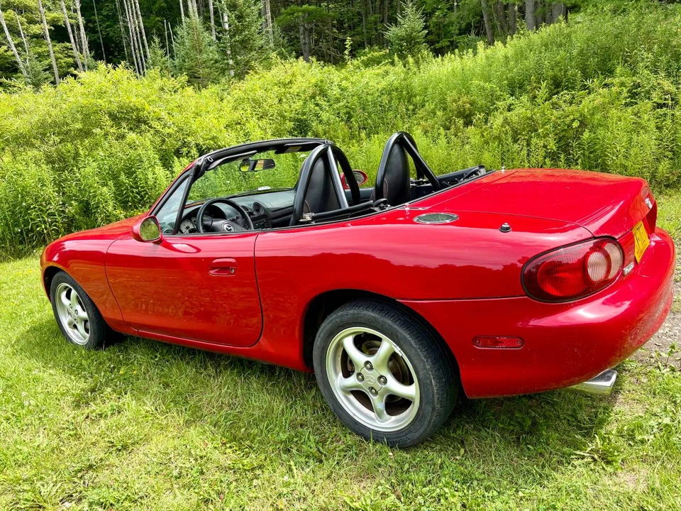 2002 Mazda NB MX-5 Miata - Image 3 of 11