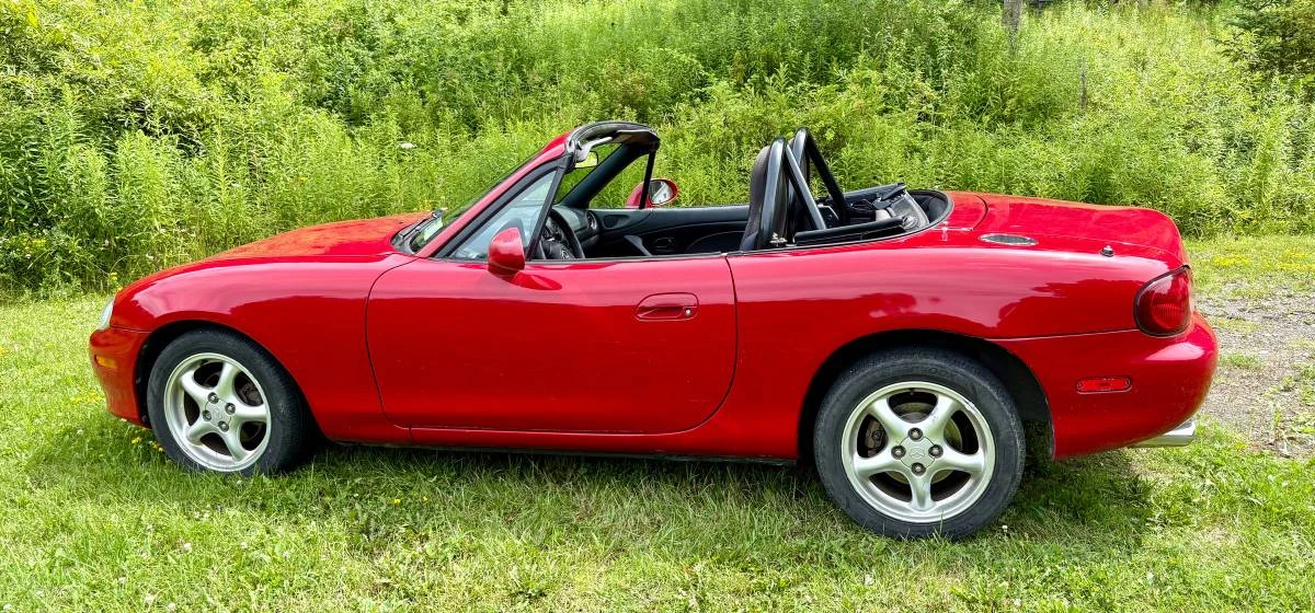 2002 Mazda NB MX-5 Miata - Image 2 of 11