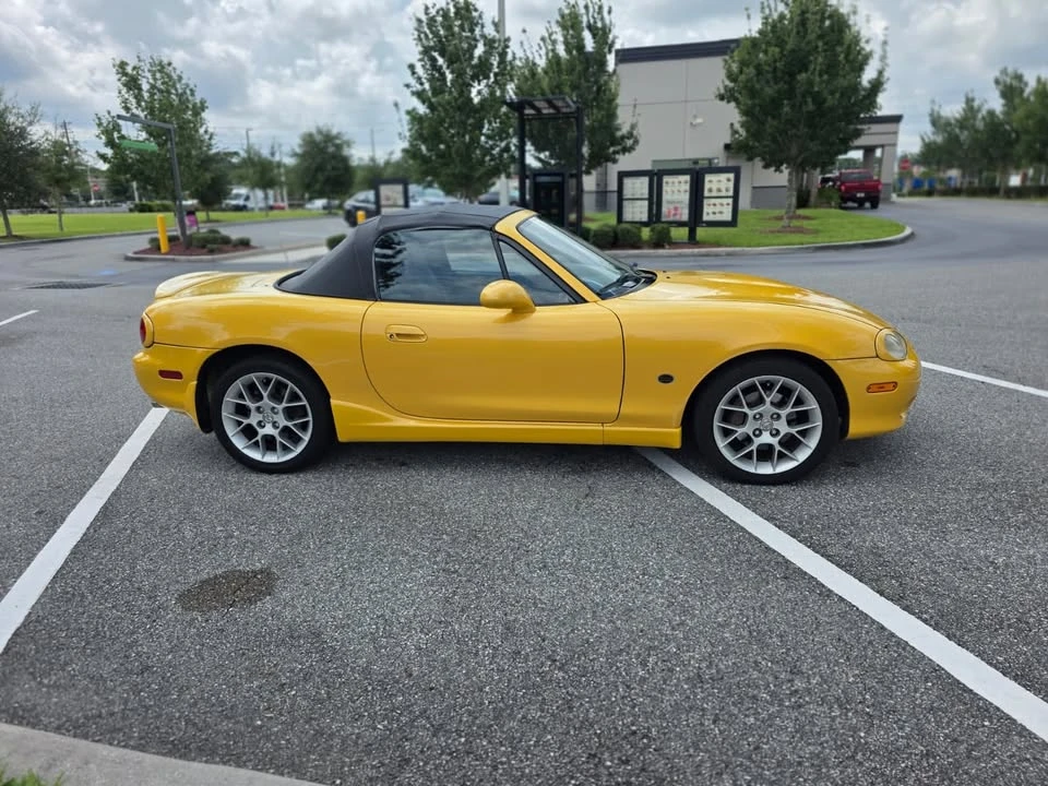 2002 Mazda NB MX-5 Miata - Image 2 of 13