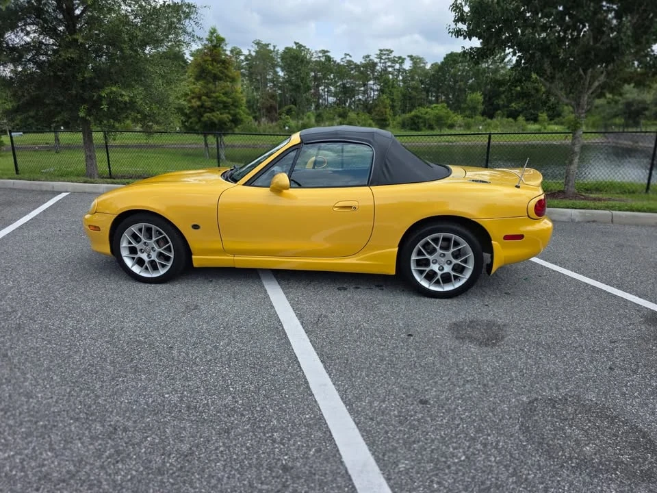 2002 Mazda NB MX-5 Miata - Image 8 of 13