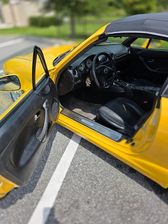 2002 Mazda NB MX-5 Miata - Image 7 of 13