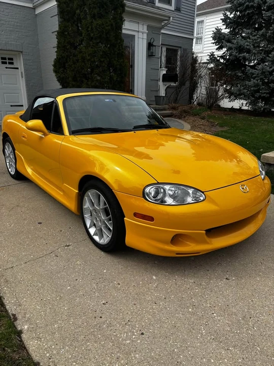 2002 Mazda NB MX-5 Miata - Image 3 of 10