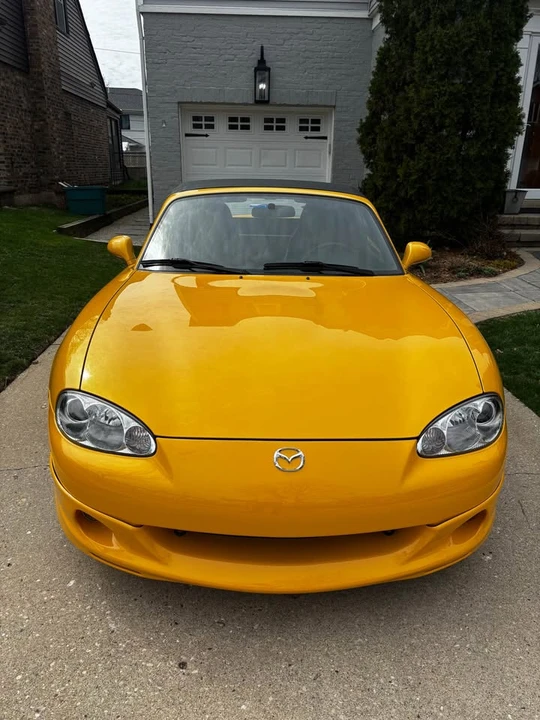 2002 Mazda NB MX-5 Miata - Image 2 of 10