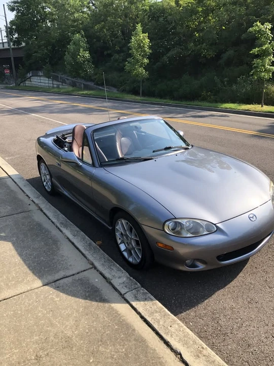 2002 Mazda NB MX-5 Miata - Image 2 of 10
