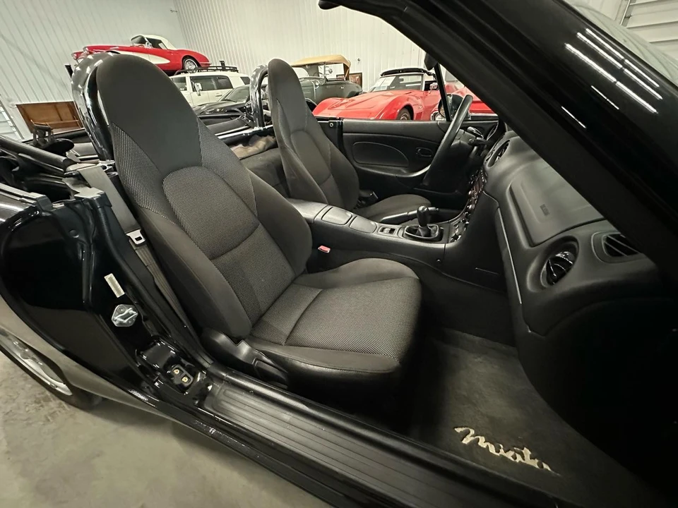 2002 Mazda NB MX-5 Miata - Image 10 of 23