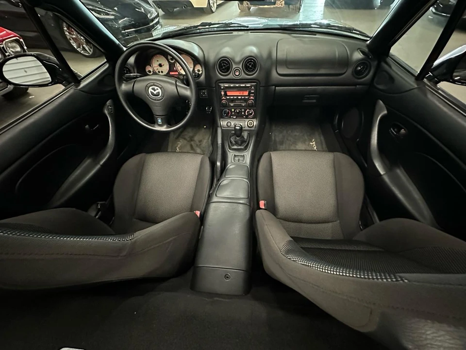 2002 Mazda NB MX-5 Miata - Image 12 of 23