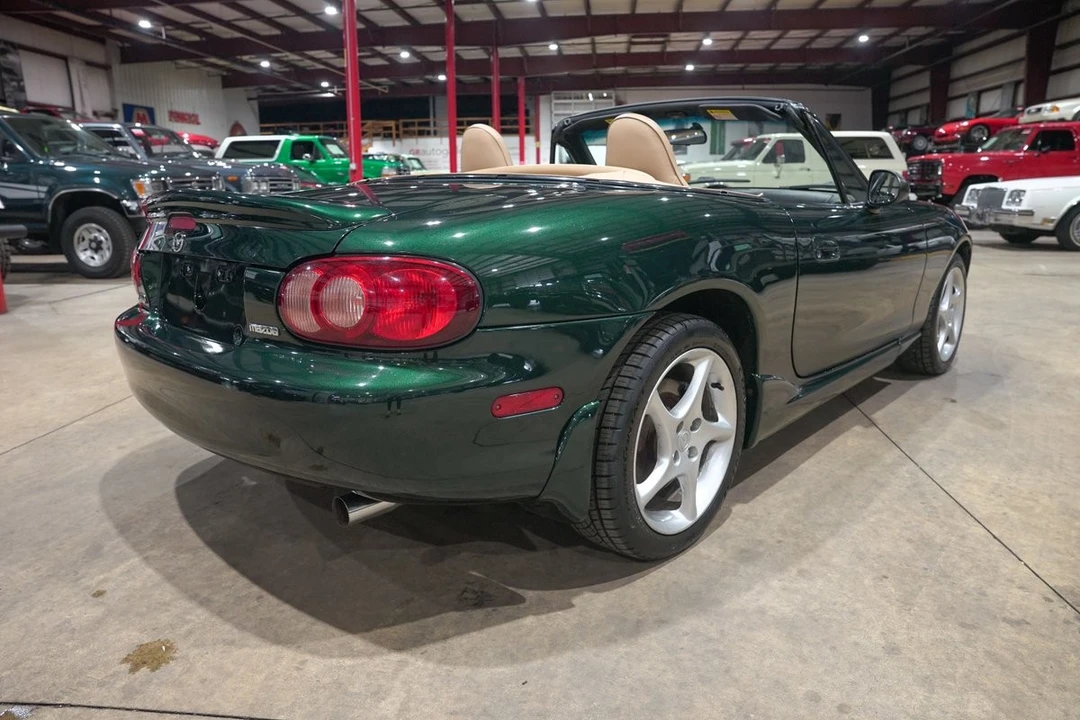 2002 Mazda - Image 8 of 31
