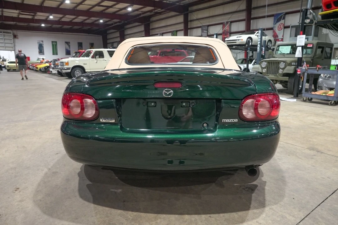 2002 Mazda - Image 23 of 31