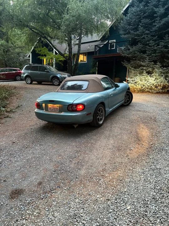 2002 Mazda NB MX-5 Miata - Image 6 of 9