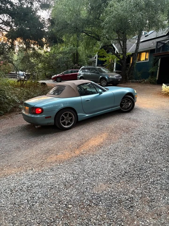 2002 Mazda NB MX-5 Miata - Image 5 of 9