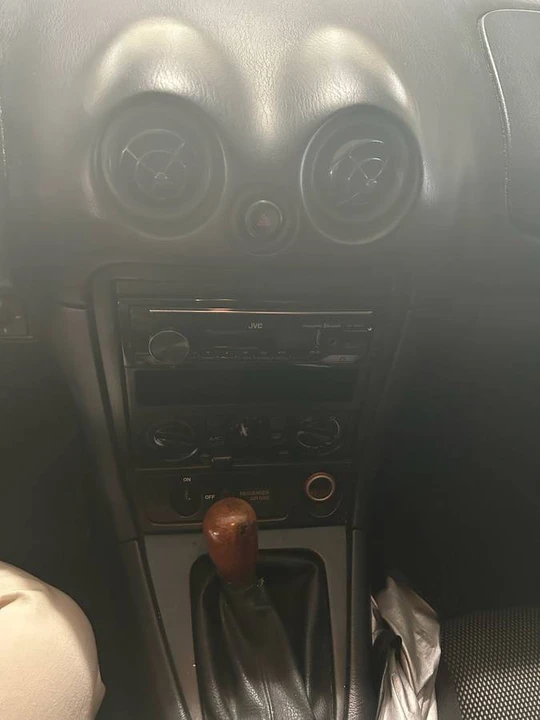 2002 Mazda NB MX-5 Miata - Image 11 of 13