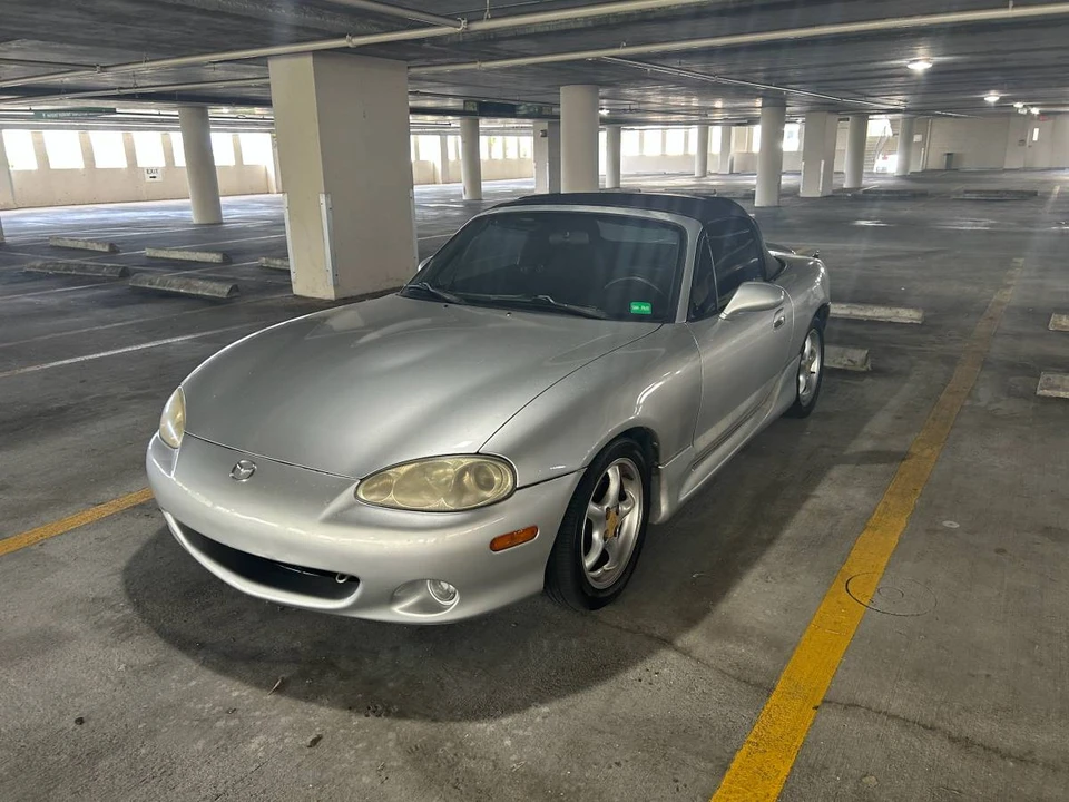 2002 Mazda NB MX-5 Miata - Image 2 of 13