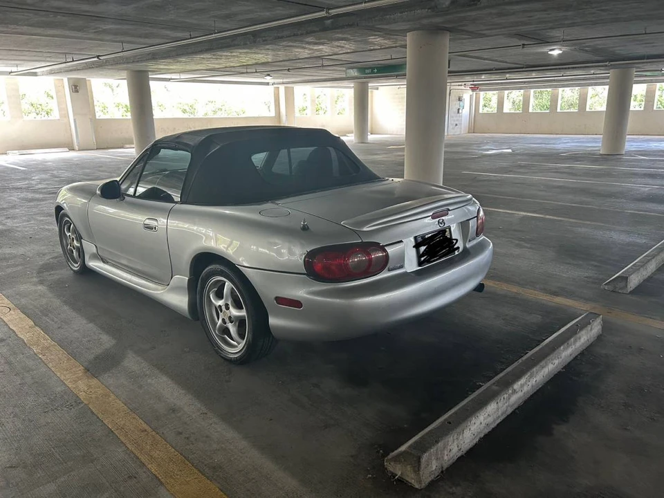 2002 Mazda NB MX-5 Miata - Image 7 of 13
