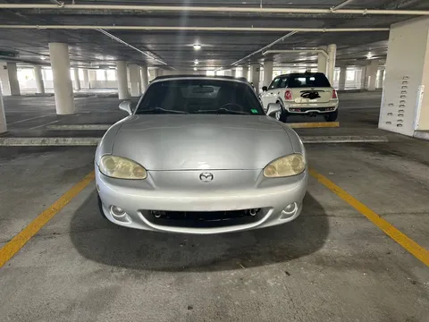 2002 Mazda MX-5 Miata