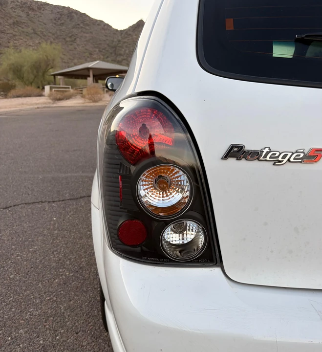 2002 Mazda Protege 9th Gen - Image 21 of 31