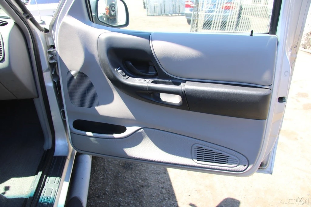 2002 Mazda B Series 5th Gen - Image 19 of 21