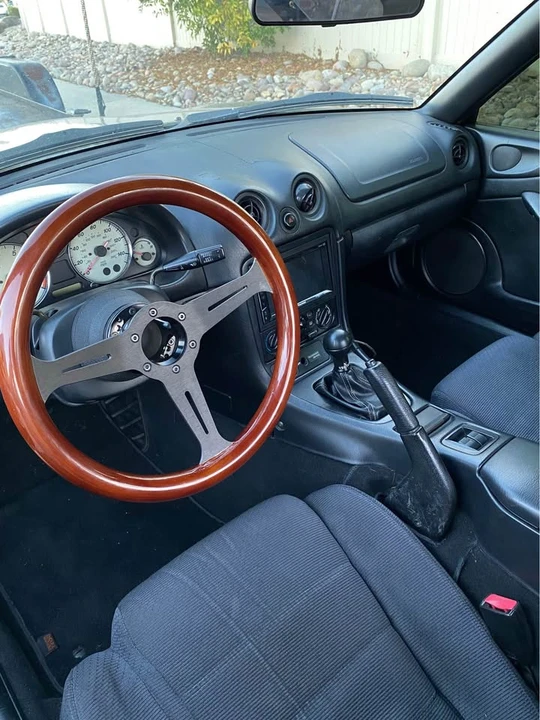 2002 Mazda NB MX-5 Miata - Image 6 of 10
