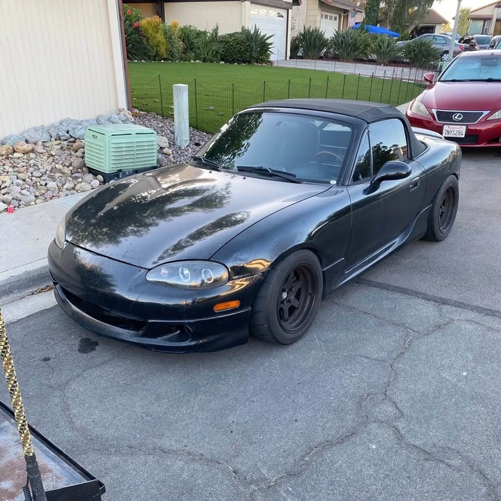 2002 Mazda NB MX-5 Miata - Image 2 of 10