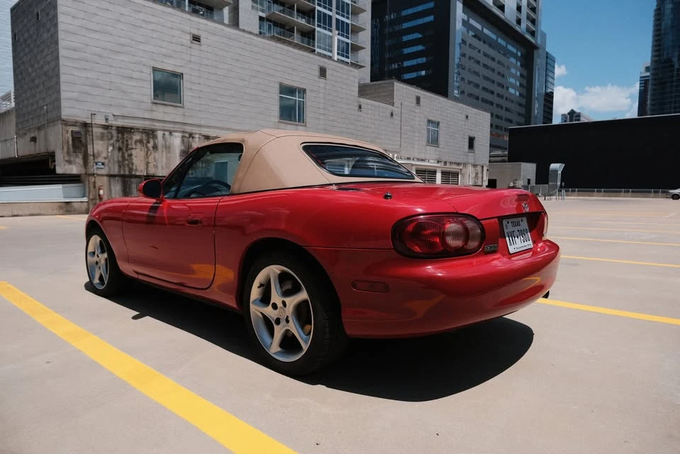 2002 Mazda NB MX-5 Miata - Image 2 of 10