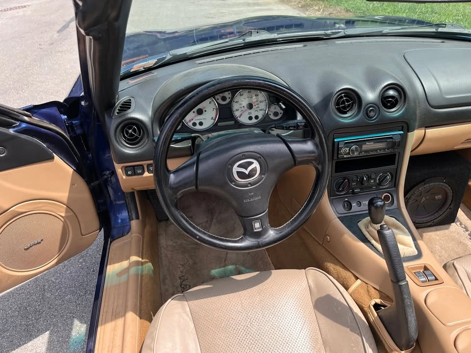 2002 Mazda NB MX-5 Miata - Image 13 of 15