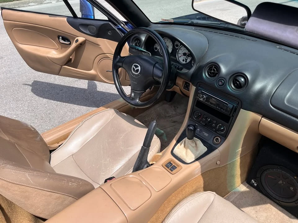 2002 Mazda NB MX-5 Miata - Image 10 of 15
