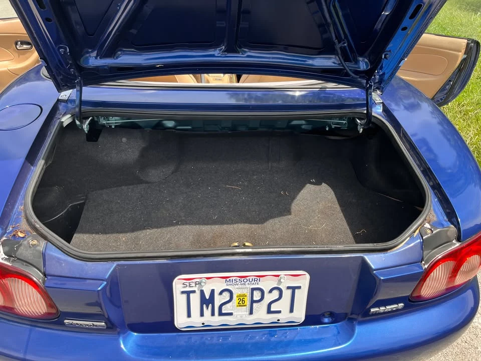 2002 Mazda NB MX-5 Miata - Image 14 of 15