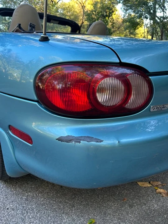2002 Mazda NB MX-5 Miata - Image 17 of 19