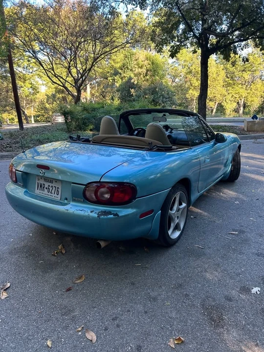 2002 Mazda NB MX-5 Miata - Image 5 of 19