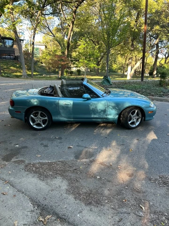 2002 Mazda NB MX-5 Miata - Image 6 of 19