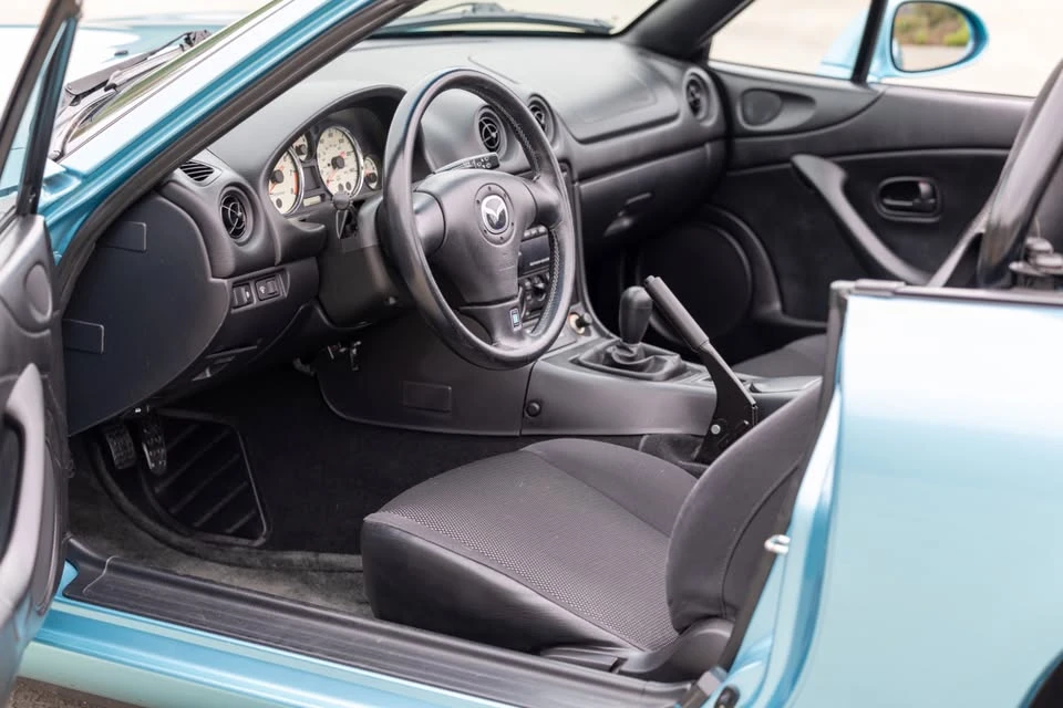 2002 Mazda NB MX-5 Miata - Image 13 of 19