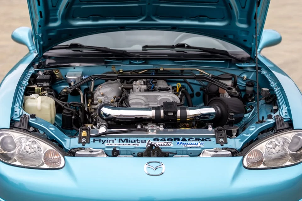 2002 Mazda NB MX-5 Miata - Image 15 of 19