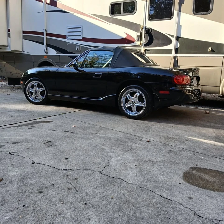 2002 Mazda NB MX-5 Miata - Image 2 of 4