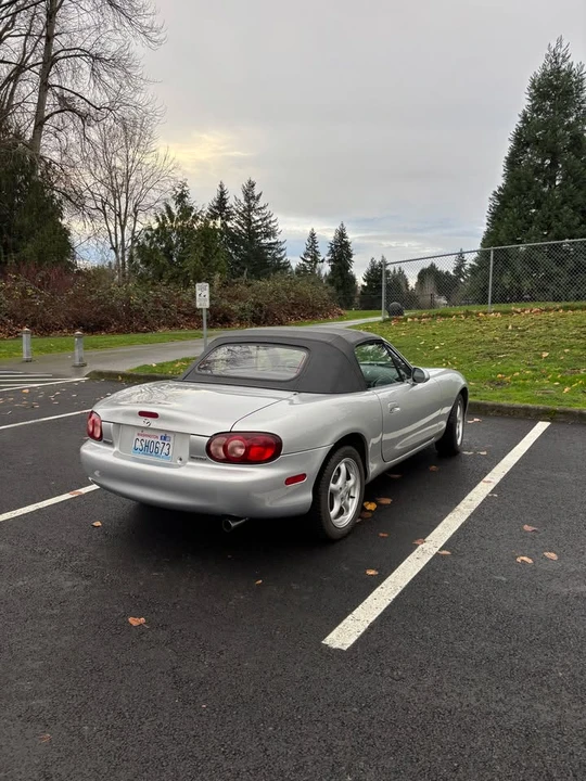 2002 Mazda NB MX-5 Miata - Image 5 of 15