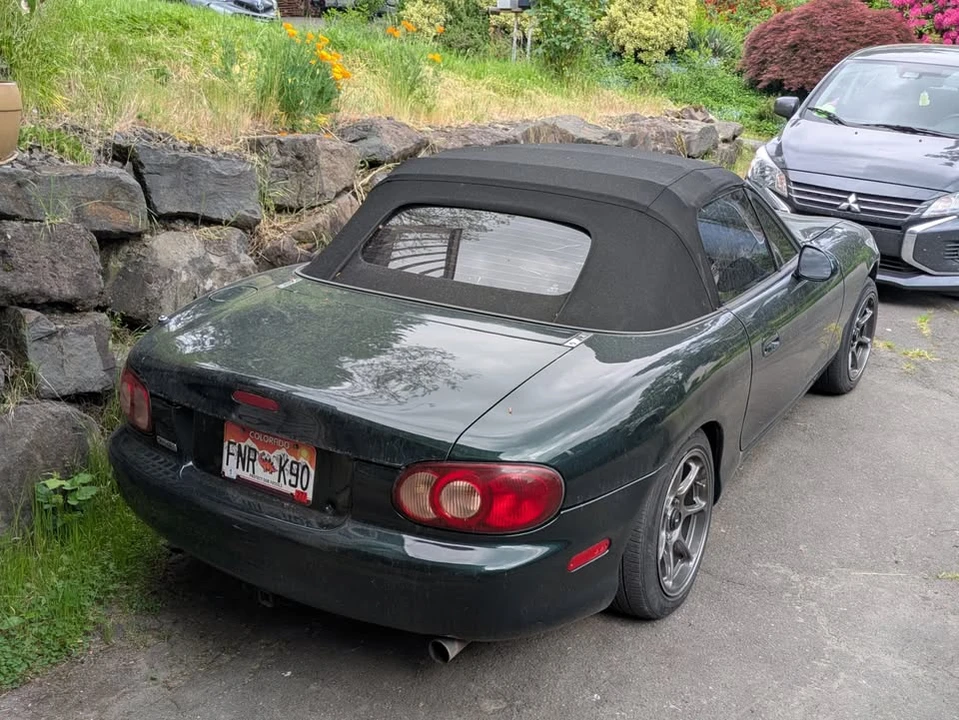 2002 Mazda NB MX-5 Miata - Image 4 of 10