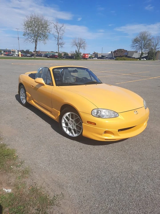 2002 Mazda NB MX-5 Miata - Image 4 of 11