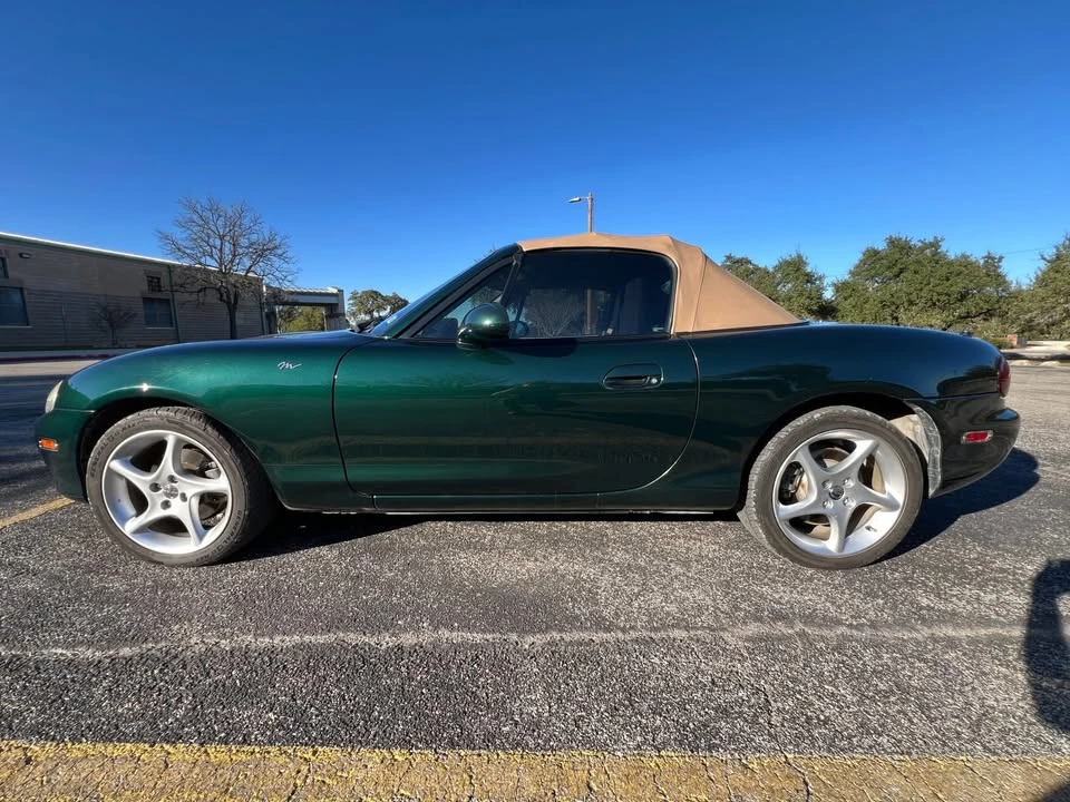 2002 Mazda NB MX-5 Miata - Image 9 of 19