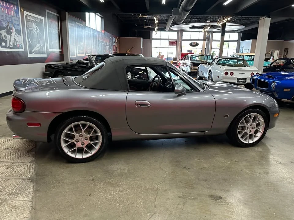2002 Mazda NB MX-5 Miata - Image 4 of 7