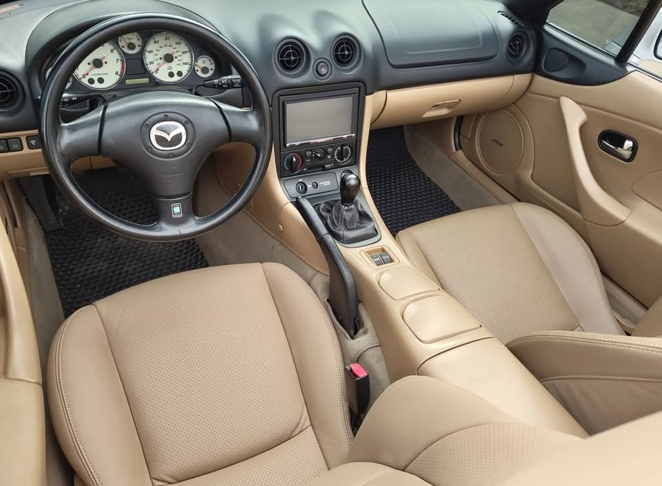 2002 Mazda NB MX-5 Miata - Image 8 of 14