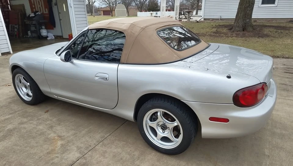 2002 Mazda NB MX-5 Miata - Image 4 of 14