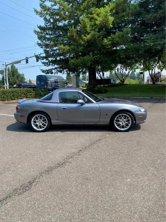 2002 Mazda NB MX-5 Miata - Image 4 of 18
