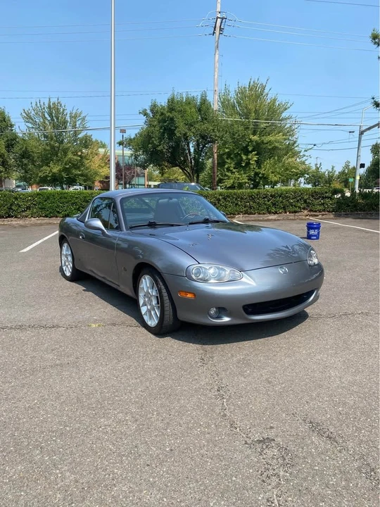 2002 Mazda NB MX-5 Miata - Image 2 of 18