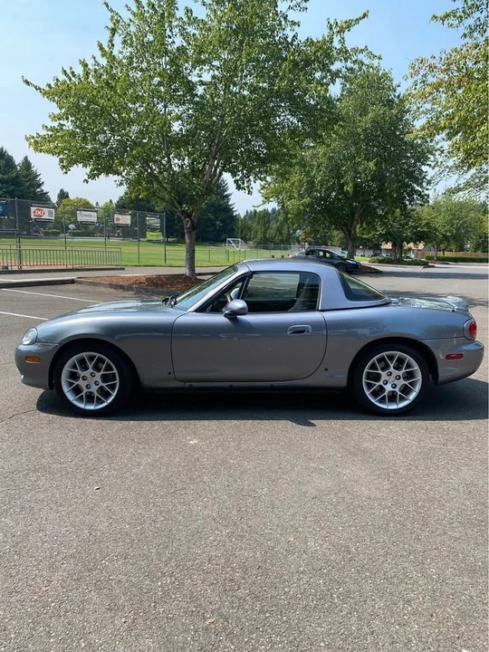 2002 Mazda NB MX-5 Miata - Image 5 of 18