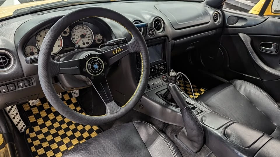 2002 Mazda NB MX-5 Miata - Image 7 of 11