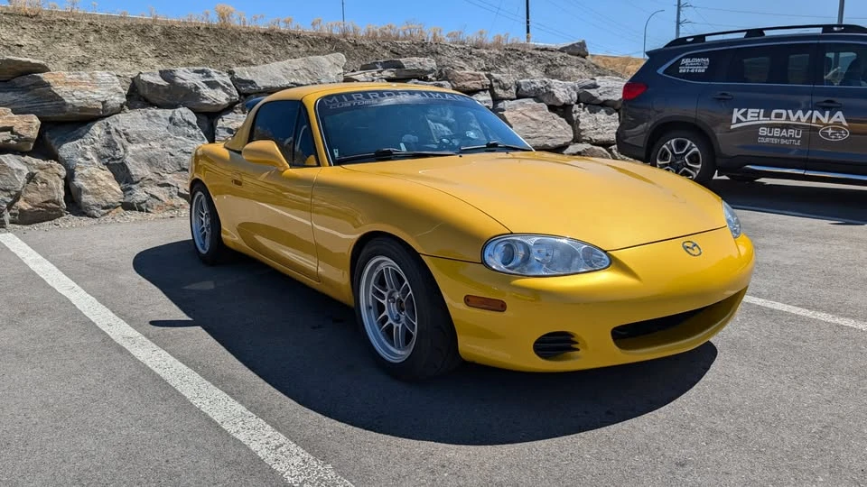 2002 Mazda NB MX-5 Miata - Image 3 of 11
