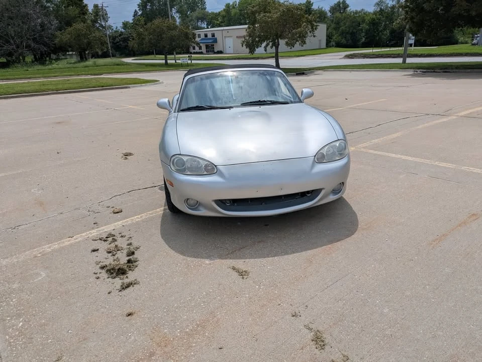 2002 Mazda NB MX-5 Miata - Image 9 of 17