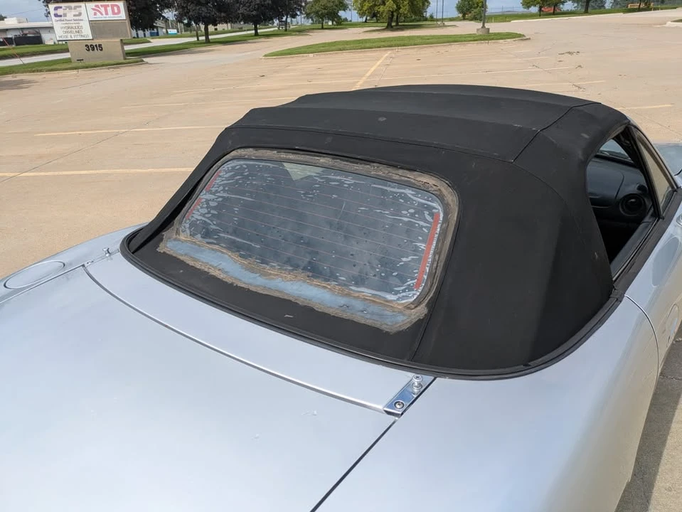 2002 Mazda NB MX-5 Miata - Image 13 of 17