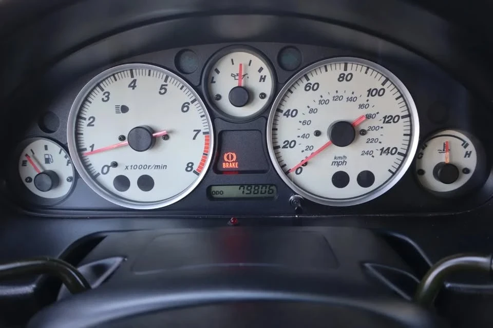 2002 Mazda NB MX-5 Miata - Image 9 of 11